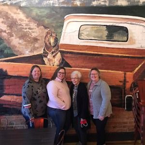 Meet your Posher, Becky